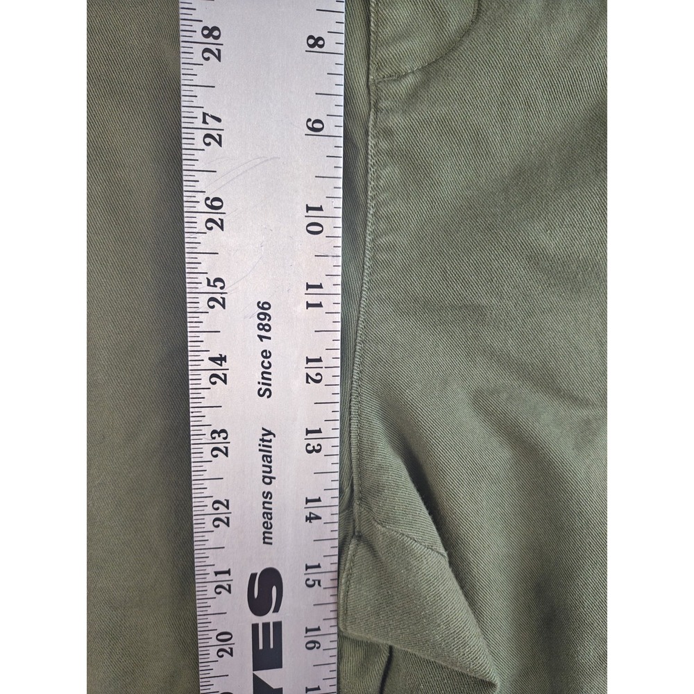 Terra & Sky Womens Utility Cargo Bermuda Shorts 24W Olive Green Plus Casual - Picture 6 of 10